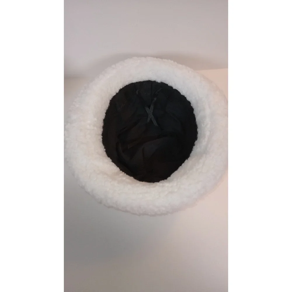 APPA Arrow Plush Bucket Hat in White & Brown AVATAR The Last Airbender